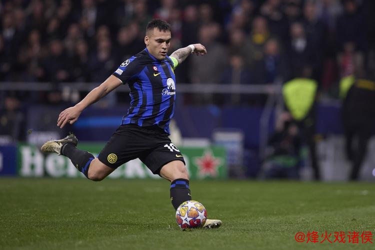 意甲-劳塔罗破门恰尔汗奥卢点球建功 国米3-0完胜卡利亚里