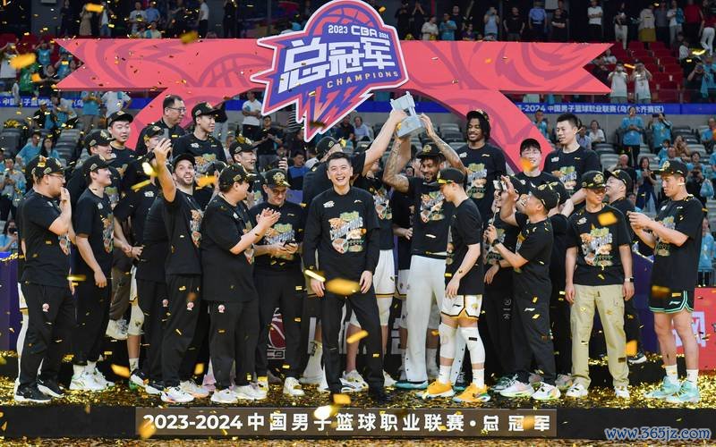 霸气十足！辽宁男篮CBA总决赛豪取12连胜